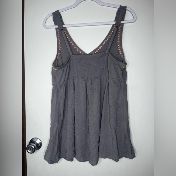 Torrid Charcoal Tank Top with Vibrant Embroidery - Picture 4 of 7